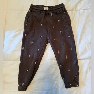Rylee + Cru Kids Black Jogger Pants with Lightning Print